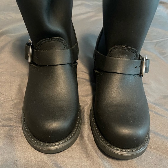 Frye Engineer 12R, never worn - Picture 5 of 9